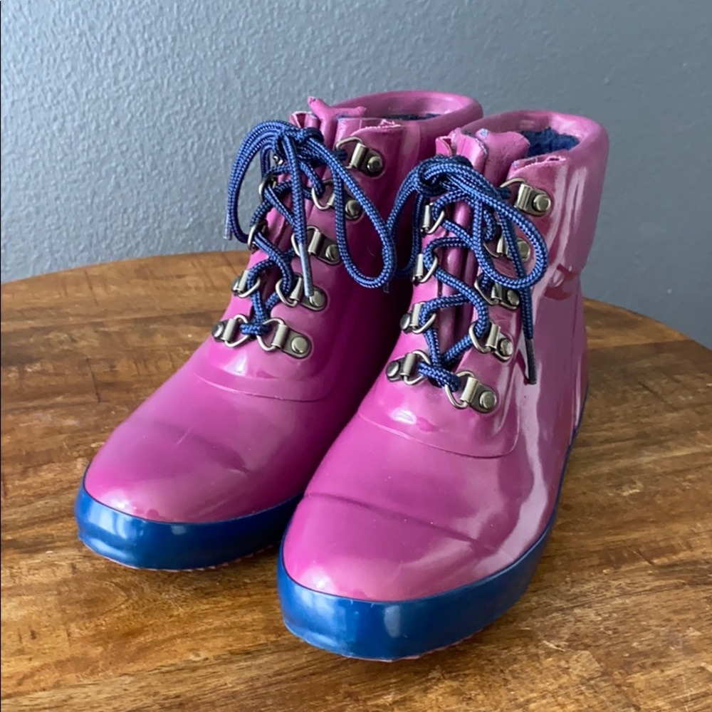 Lands End Vintage Purple Rain Boots